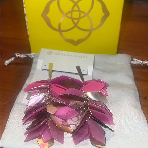 Kendra Scott Fuchsia and Lavender Statement Earrings Jeni - Picture 2 of 2